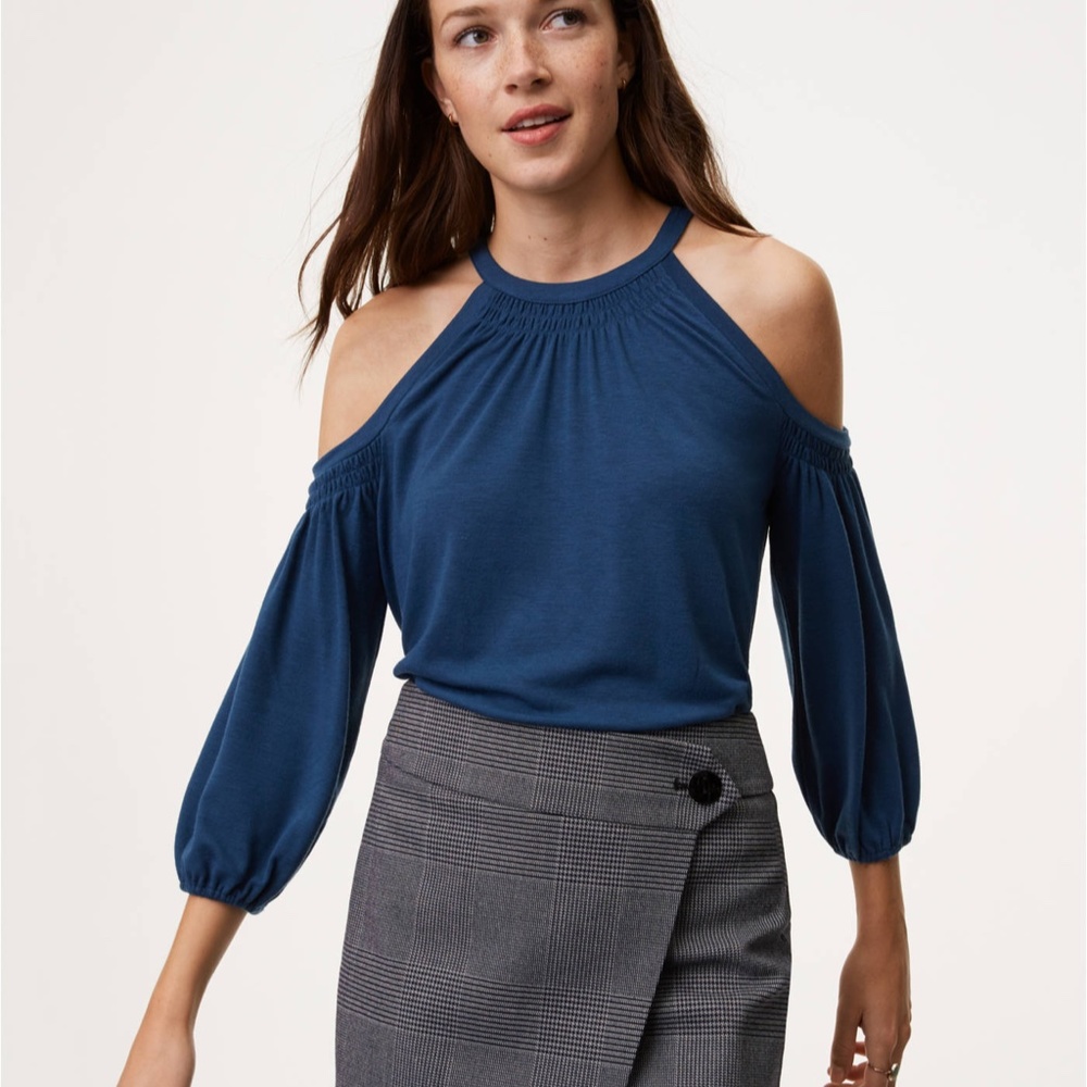 NWT Smocked Cold Shoulder Top size L // 32